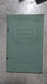 (Category: ) located in . Submitted by wizibooks.00 (Listing ID 1451758971, Image 1). Description: .
