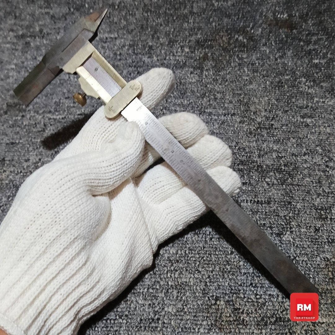 Vintage Japanese Vernier Caliper (Category: Construction Tools & Equipment) located in Meycauayan. Submitted by redmants2011 (Listing ID 1451712365, Image 1). Description: .