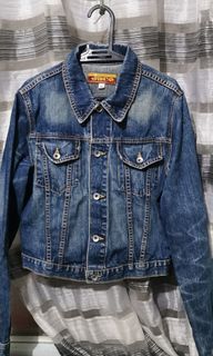 (Category: ) located in . Submitted by thrift_ni_sir (Listing ID 1451820332, Image 1). Description: .