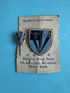 (Category: ) located in . Submitted by buy_sell_vintage_collectibles (Listing ID 1451772731, Image 1). Description: .