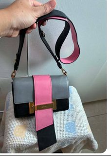 （分類：）位於 。 由 pursemaison25 提交（商品編號 1451825499，圖片 1）。簡介： 。