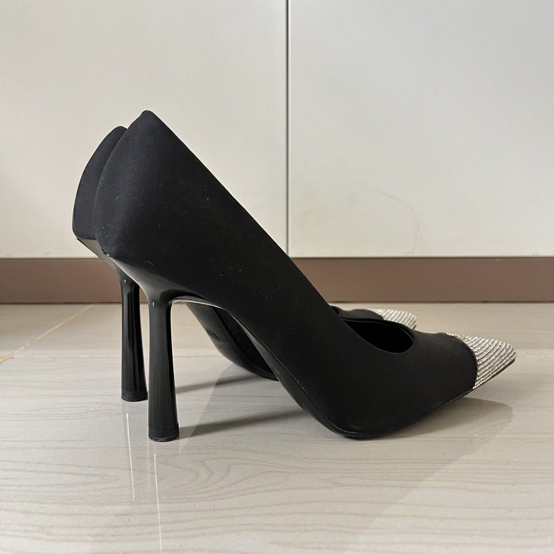 Zara Black Heels with Rhinestone Toe Cap (Category: Heels) located in Manila. Submitted by heraaa21 (Listing ID 1451750173, Image 2). Description: Chic black pointed-toe heels with a sparkly rhinestone cap and glossy stiletto heel. Perfect for dressing up and comfortable for a night out..