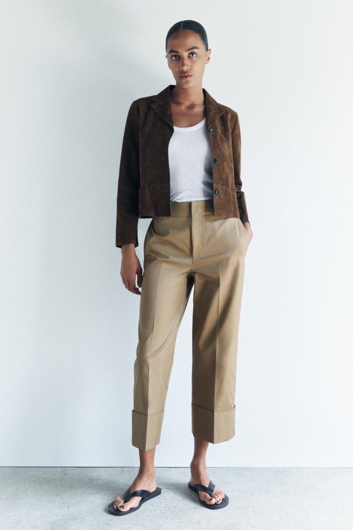 Zara Chinos With Turn-Up Hems (Category: Other Bottoms) located in Quezon City. Submitted by treasurededit (Listing ID 1451891957, Image 2). Description: .