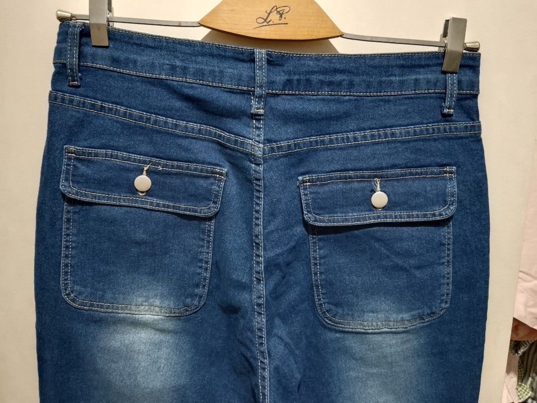 (1XL) Blue Denim Shein Jeans (Category: Jeans) located in Rizal. Submitted by rmrkshmc (Listing ID 1452047914, Image 3). Description: - 1XL - ideally fits 36-38 - blue denim skinny jeans - soft and has slight stretch denim - never used - all pockets are working - mahaba, perfect for tall girls - maganda yung pocket style nya - needs some washing, na stock sa cabinet - mop: gcash - loc: Mayamot, Antipolo.