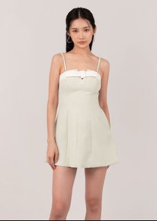 (Category: ) located in . Submitted by wardrobe_crysis (Listing ID 1451968043, Image 1). Description: .