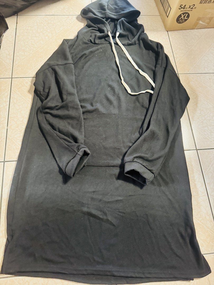 由 ming3413493970 (刊登 ID 1452014821，圖片 3) 提交，位於 高雄市 (Kaohsiung) 的 一堆衣服 (類別：Ｔ恤)，說明：細項請私訊。