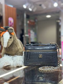 （分類：）位於 。 由 360_Luxury 提交（商品編號 1452004606，圖片 1）。簡介： 。