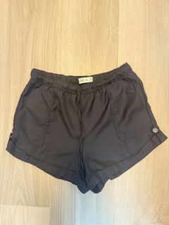 （分類：）位於 。 由 katkat_l 提交（商品編號 1451977955，圖片 1）。簡介： 。