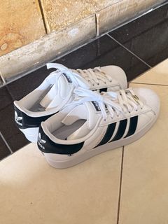 (Kategori: ) berada di . Dikirim oleh gitacloset_ (ID iklan 1451940285, Gambar 1). Deskripsi: .