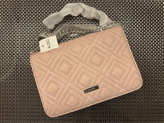 （分類：）位於 。 由 cleaninoutmywardrobe 提交（商品編號 1452010764，圖片 1）。簡介： 。