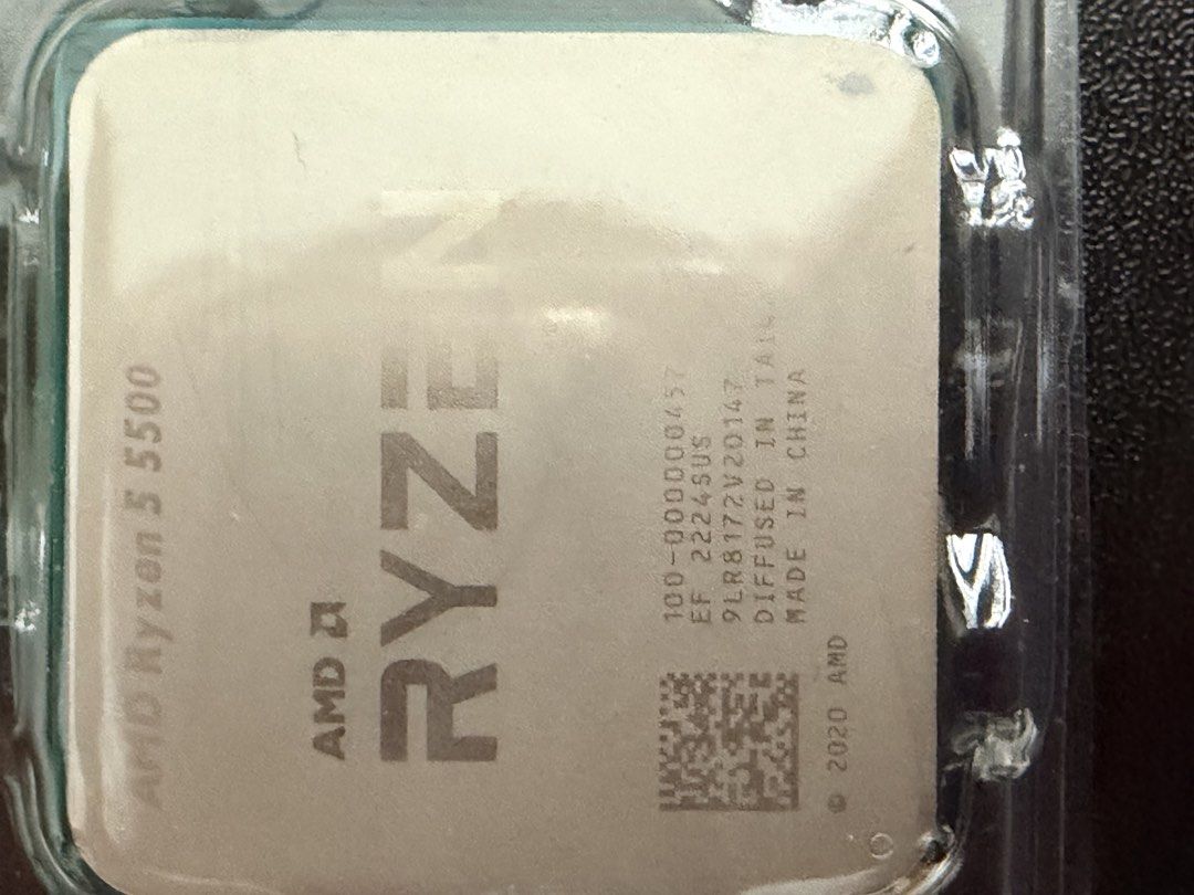 Amd Ryzen 5500 (Category: Computer Parts) located in Klang. Submitted by kahbin (Listing ID 1452076769, Image 1). Description: AMD RYZEN 5 5500 With Fan Provide.