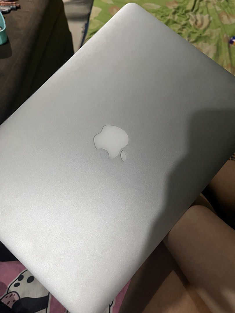 Swap sa ipad Apple MacBook Air (Category: Laptops & Notebooks) located in Manila. Submitted by kierstiep (Listing ID 1452079946, Image 1). Description: Sell or swap sa ipad. MacBook Air with Intel i5, 8GB RAM, and 256GB SSD. Runs macOS Monterey. Flaws: Keyboard works but needs replacement for heavy typing. Battery deterioration since year 2017 pa. Signs of use. But all is working and all parts are original. With box and charger. .