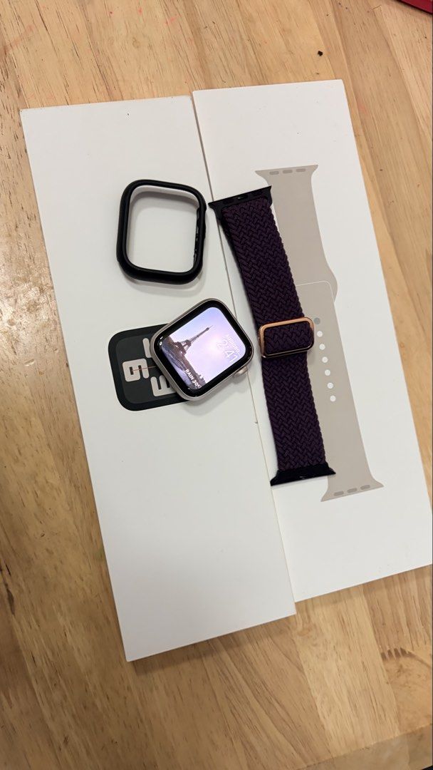 Apple Watch SE (Gen 2) 40mm (Category: Wearables & Smart Watches) located in Shah Alam. Submitted by awankunano (Listing ID 1451964474, Image 2). Description: - Apple Watch SE (Gen 2) - Size: 40mm - Starlight GPS - Battery Health 90% - Condition: Good (as pictured) - Includes: Original box, including cable charger, braided solo loop band (purple/burgundy), protective bumper case - Features: Stay connected, track fitness, stylish design.