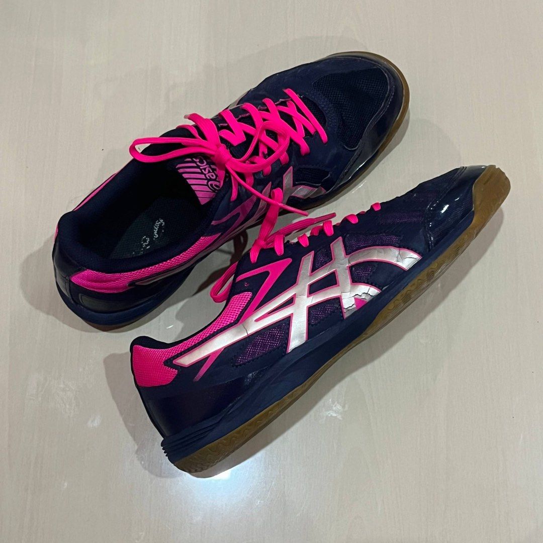 Asics Attack Hyperbeat (Category: Other Sports Equipment and Supplies) located in Kota Bharu. Submitted by kimingg (Listing ID 1451928200, Image 3). Description: Asics Attack Hyperbeat Untuk indoor game / futsal / volleyball 8uk 27cm Original Kasut dalam keadaan baik Ready for next game 💪🏻 .