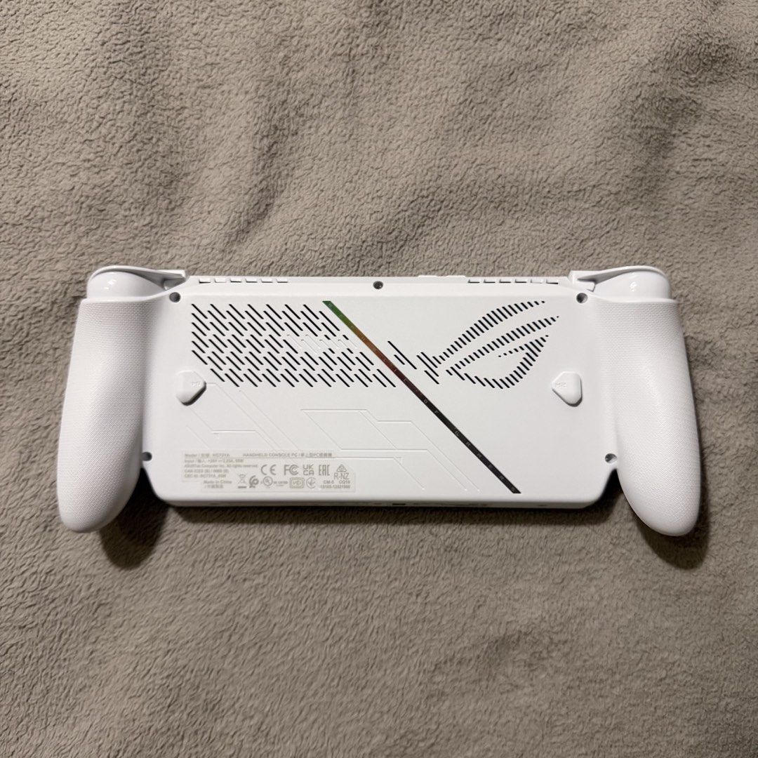 ASUS ROG Ally White Handheld Gaming Console (Category: Others) located in Manila. Submitted by kenoshop (Listing ID 1452036512, Image 2). Description: FOR SALE: ROG Ally 512GB • Bought: November 2025 • No issues, no scratches • Barely used (nakatambak lang) RFS: Hindi na nagagamit. 💰 Negotiable – send your offer. 📍 Meet-up only: Angeles City or UST Manila..
