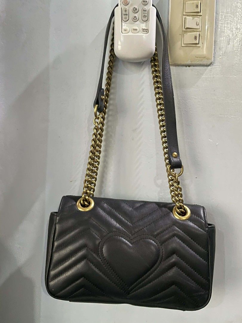 Auth Gucci GG Marmont Matlasse Small (Category: Luxury Bags & Wallets) located in Dagupan City. Submitted by chichi_declutter (Listing ID 1451906316, Image 2). Description: -Guaranteed Authentic and original -Gucci GG Marmont Matlasse -can be sling bag or shoulder bag -bag only.