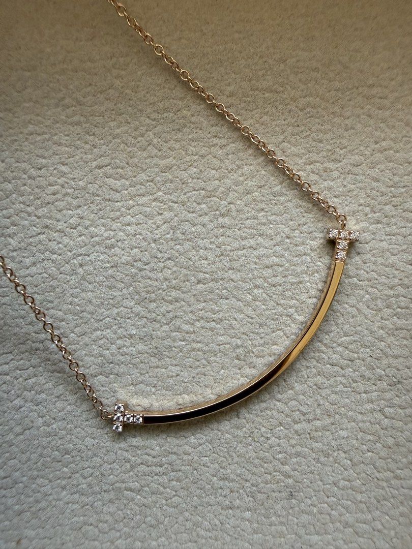 Auth Tiffany T Smile Small Pendant with Diamonds (Category: Necklaces) located in Makati City. Submitted by aurummaison (Listing ID 1451926330, Image 1). Description: .