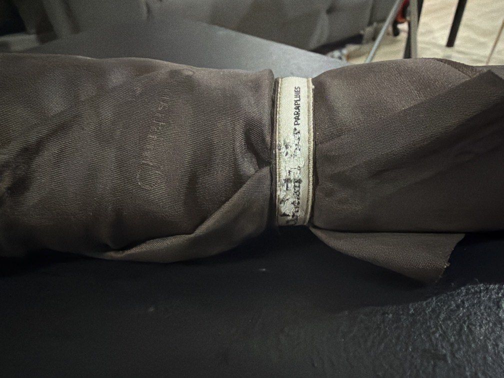 Authentic Christian dior umbrella LP (Category: Umbrellas) located in Quezon City. Submitted by theyellowbasket (Listing ID 1452051564, Image 2). Description: Original christian dior umbrella.