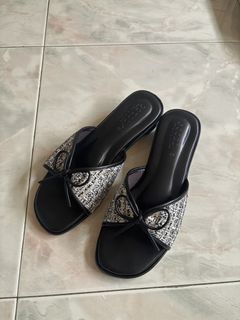 (Category: ) located in . Submitted by sadpetals (Listing ID 1451903812, Image 1). Description: .