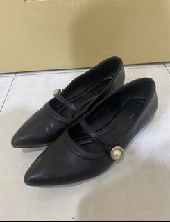 (Category: ) located in . Submitted by skemarawks (Listing ID 1451993292, Image 1). Description: .