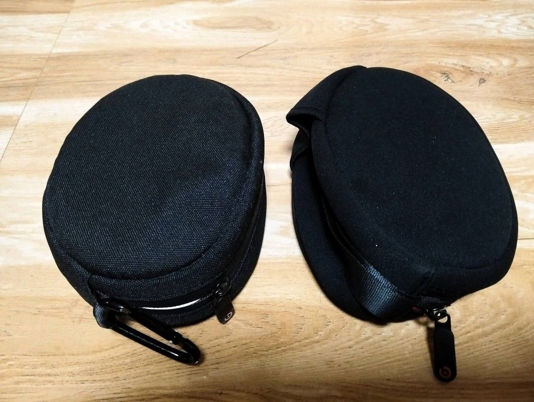 BEATS HEADPHONE CASE (Category: Portable Audio Accessories) located in Cabuyao City. Submitted by trip10clothing (Listing ID 1451920161, Image 2). Description: READ FIRST... FOR SALE: BEATS HEADPHONE CASE Excellent Condition Looks New PRICE: 600 EACH + SF PICK UP OR SHIPPING LOCATION: Cabuyao Laguna -NO COD/COP- DM📩.