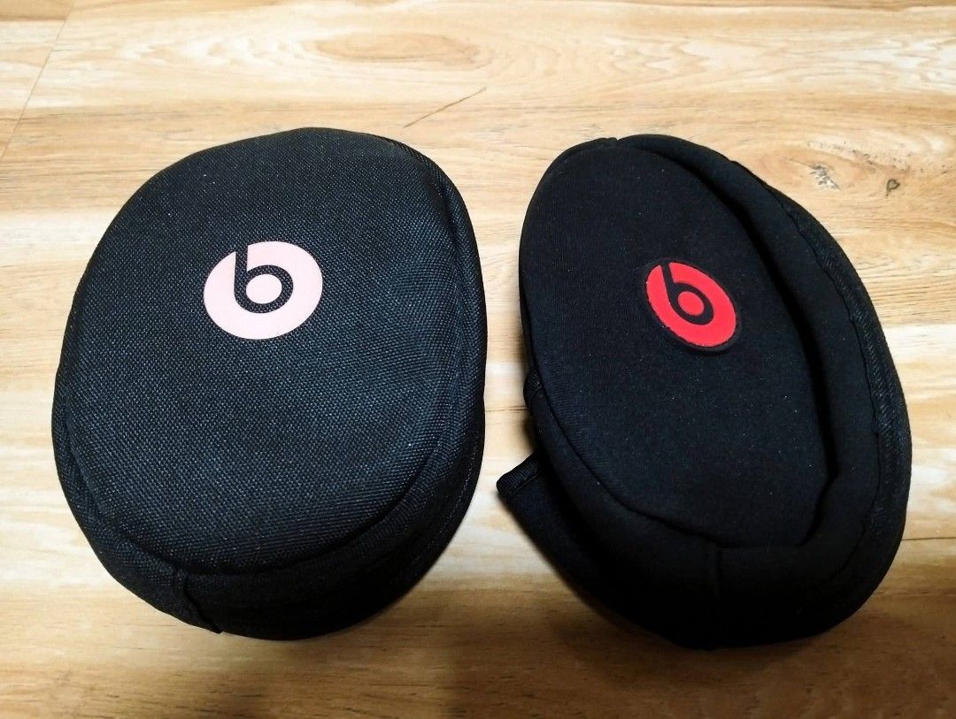 BEATS HEADPHONE CASE (Category: Portable Audio Accessories) located in Cabuyao City. Submitted by trip10clothing (Listing ID 1451920161, Image 1). Description: READ FIRST... FOR SALE: BEATS HEADPHONE CASE Excellent Condition Looks New PRICE: 600 EACH + SF PICK UP OR SHIPPING LOCATION: Cabuyao Laguna -NO COD/COP- DM📩.