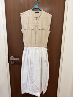 (Category: ) located in . Submitted by letsthrift123 (Listing ID 1452016698, Image 1). Description: .