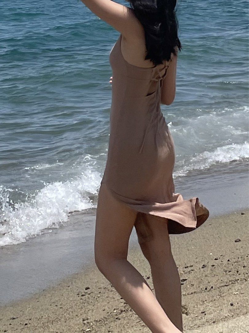 Brown Ribbed Bodycon Dress (Category: Dresses) located in Manila. Submitted by rmaraaa (Listing ID 1451921959, Image 2). Description: Fits xs-s.