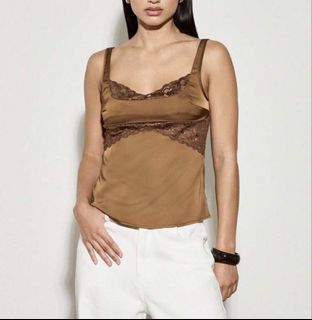 (Category: ) located in . Submitted by sofiascloset_ (Listing ID 1451940450, Image 1). Description: .
