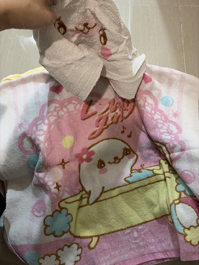 Bundle Children's Bathrobes and Hooded Towels Bundle (Category: Babies & Kids Fashion) located in Taguig. Submitted by declutterjam (Listing ID 1452004290, Image 3). Description: .