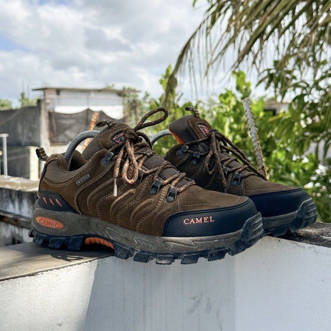Camel Brown Hiking Shoes (Category: Sneakers) located in Dasmarinas. Submitted by syrinemaine (Listing ID 1451937703, Image 2). Description: Eur 41 25.5 cm Mens 7 Womens 8 Also bought here from carousell @johnprelove Sobrang solid ng quality pramis Maliit lang talaga sakin May sole separation sa harap ng kaunti pero madali na mapayos sa cobbler yan kahit 100 Offer lang willing to let go.