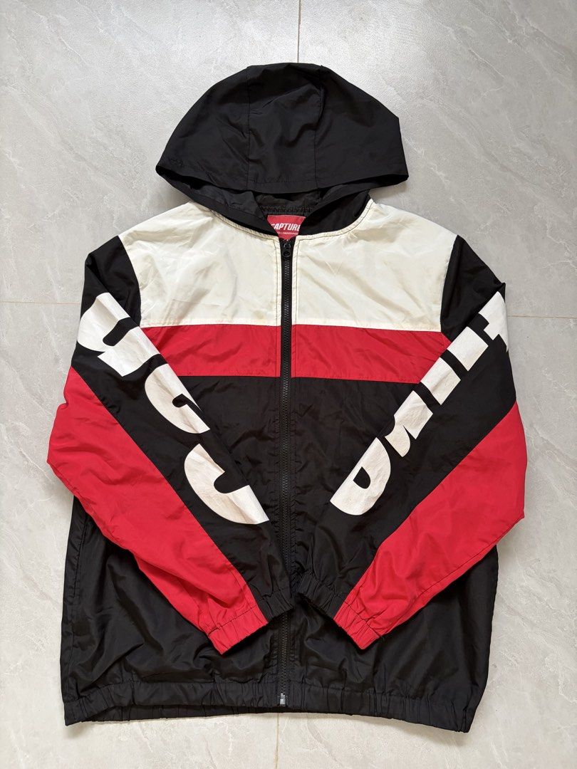 Capture by Hollywoodmade Windbreaker Jacket (Category: Coats, Jackets and Outerwear) located in Tanza. Submitted by pompompvrin (Listing ID 1452102343, Image 1). Description: 26L x 22W in.