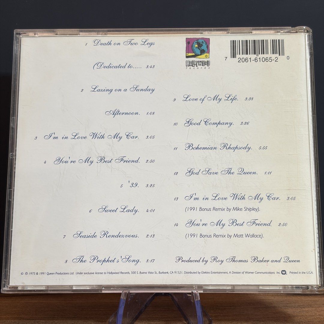 CD - Queen (Category: CDs & DVDs) located in Singapore. Submitted by joyfarm (Listing ID 1452070698, Image 2). Description: .