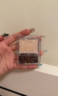（分類：）位於 。 由 hazelll._ 提交（商品編號 1452074680，圖片 1）。簡介： 。
