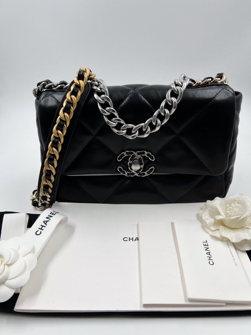 ⚜️Chanel 19 - Black small bag (Category: Luxury Bags & Wallets) located in Makati City. Submitted by 90sangel (Listing ID 1452104875, Image 1). Description: Chanel-ing Perfection: Rare 19C Small Black Beauty 🤎🩶🖤 •Size: Small •Condition: Mint & gently loved luxury *Includes store dustbag, booklets and big paperbag. Box available upon request for an additional fee..