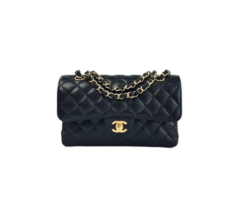 (Category: ) located in . Submitted by carousellluxury (Listing ID 1452007538, Image 1). Description: .