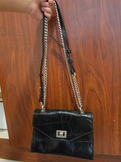 (Category: ) located in . Submitted by chan_jooee (Listing ID 1451935212, Image 1). Description: .