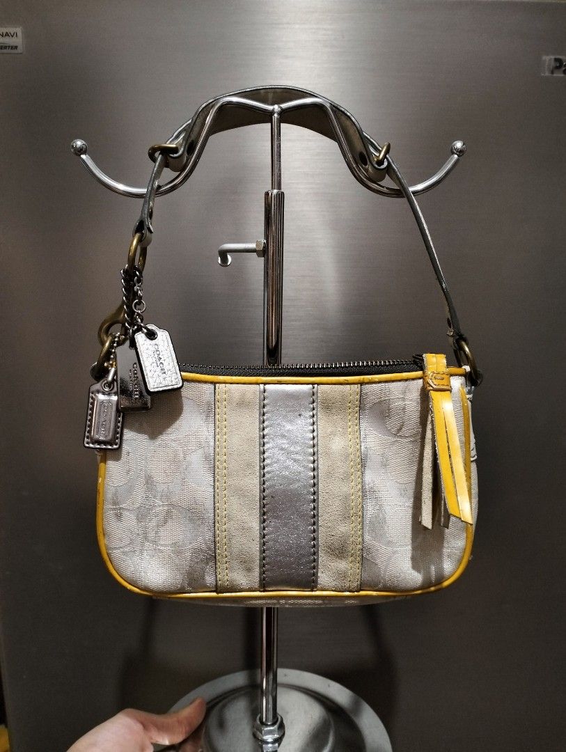 Coach Demi bag in silver (Category: Shoulder Bags) located in Manila. Submitted by alayassulittipidfinds (Listing ID 1452077786, Image 2). Description: .