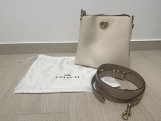 （分類：）位於 。 由 HappyyyyyTradeeeee 提交（商品編號 1452048777，圖片 1）。簡介： 。