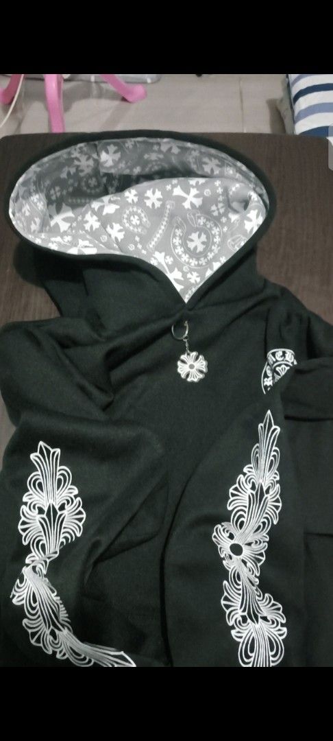 CHROME HEARTS HOODIE V4 2026 (Category: Hoodies) located in Manila. Submitted by lloydflores.30 (Listing ID 1452056265, Image 1). Description: CHROME HEARTS HOODIE V4 2026.