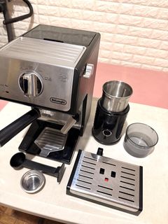 (Category: ) located in . Submitted by EGGarageSale (Listing ID 1451961932, Image 1). Description: .