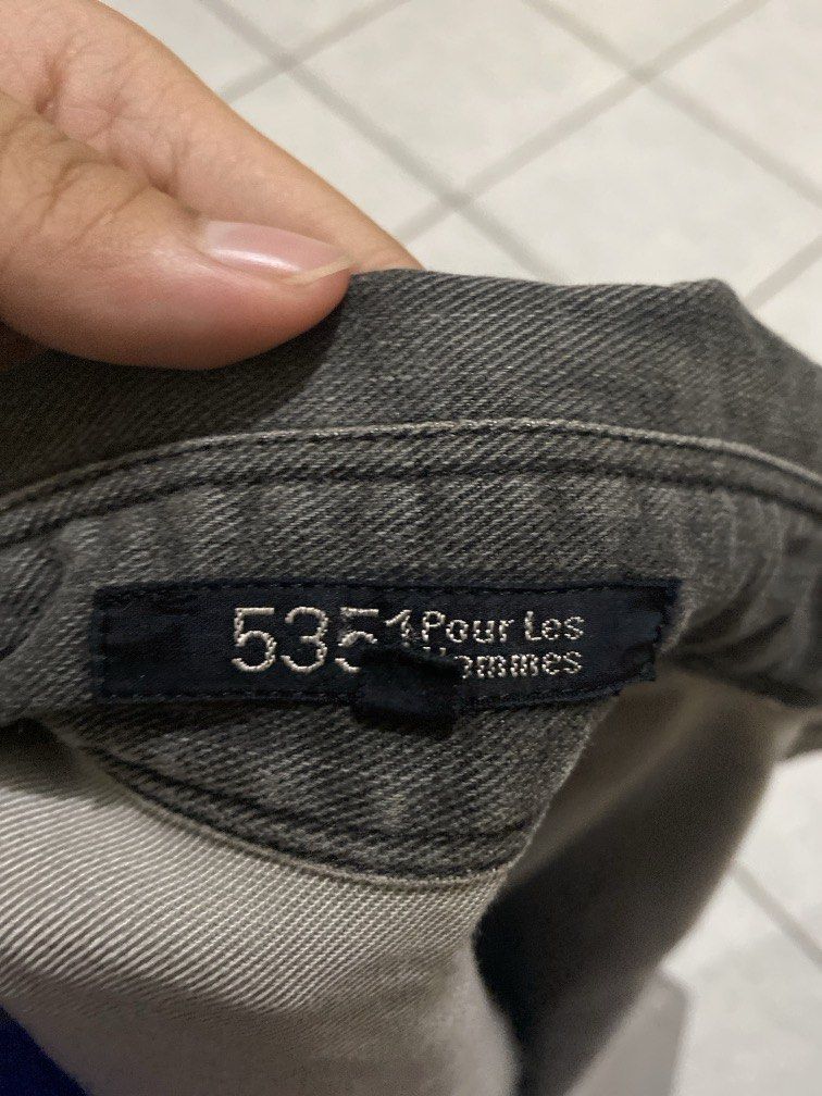 Denim Outer (Category: Coats, Jackets and Outerwear) located in Tuaran. Submitted by whoareyouhello (Listing ID 1451990632, Image 3). Description: its a denim outer.
