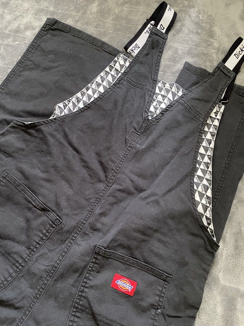 DICKIES black denim overalls/dungarees (Category: Coats, Jackets and Outerwear) located in Ligao. Submitted by nammii_ (Listing ID 1451955941, Image 2). Description: DICKIES black denim overalls/dungarees condition: good condi size: M on tag dimes: strap to waist- 15" waist: 35" waist to leg: 40" MOP: gcash, maya, landbankpiso+ MOD: j&t only.