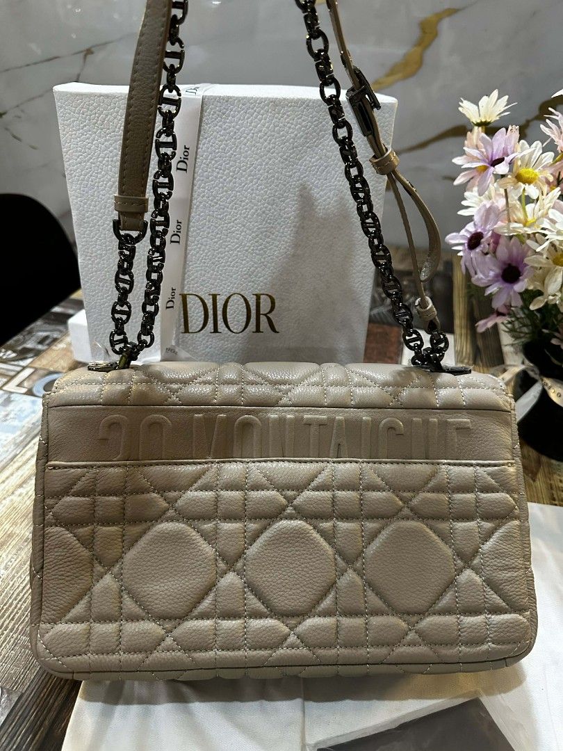 Dior shoulder bag (Category: Shoulder Bags) located in Angeles City. Submitted by aiscanday (Listing ID 1452031490, Image 3). Description: OG quality premium bag coded including box,card, dust bag medium size.