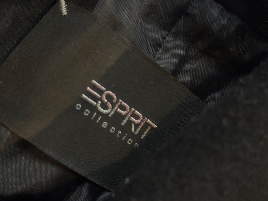 Esprit Wool Coat for Winter (Category: Coats, Jackets and Outerwear) located in Quezon City. Submitted by Tofulog (Listing ID 1452031301, Image 2). Description: rfs: declutterring issue: none loc: Pasong Putik, QC .
