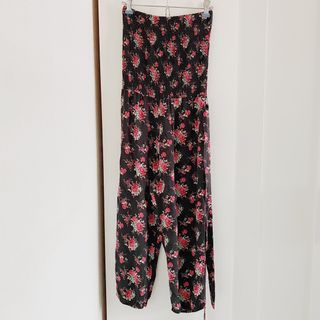 (Category: ) located in . Submitted by shopsundayx (Listing ID 1451955944, Image 1). Description: .