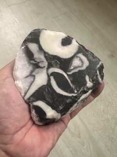 (Category: ) located in . Submitted by ornamental_rocks (Listing ID 1451960745, Image 1). Description: .