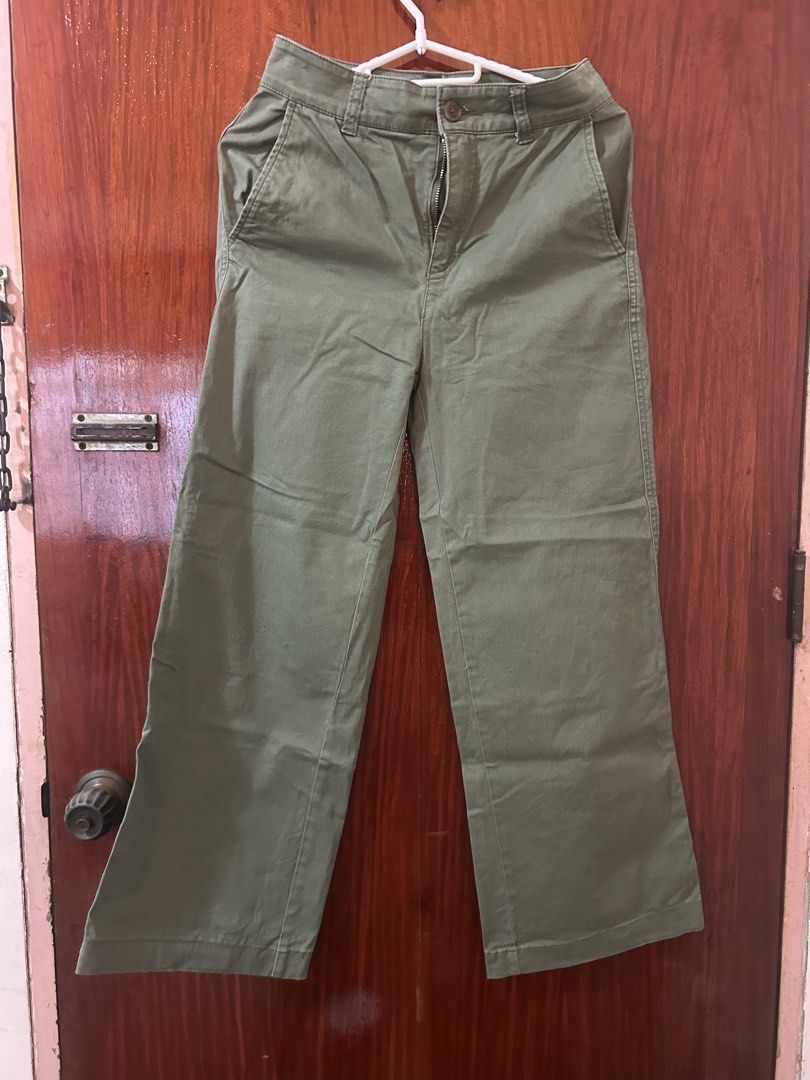 GAP Girlfriend Khaki Pants Size 00 (Category: Jeans) located in Quezon City. Submitted by st5ff (Listing ID 1452082361, Image 1). Description: - Brand: GAP - Color: Khaki Green - Fit: Girlfriend, Wide Leg - Size: 00 - Closure: Button and Zip - Pockets: Two front, two back - Style: Great for casual wear price negotiable! fit is more straight? vs. true wide leg since it hugs the hips if you have wide hips can fit until waist 25, hips 35.