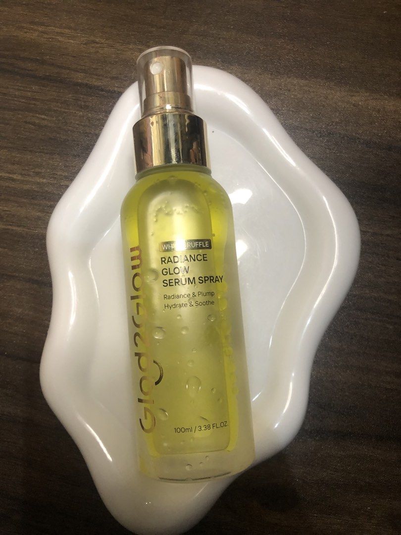 Glad2Glow Serum Spray (Category: Face Care) located in Manila. Submitted by dedios_cristine (Listing ID 1452087296, Image 1). Description: .
