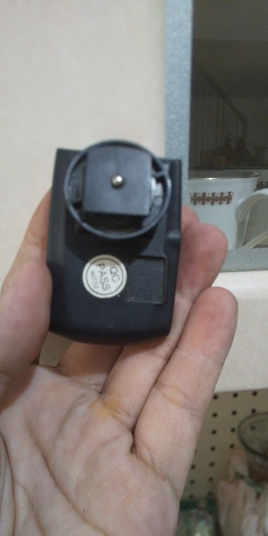 Godox Wireless Flash Trigger Receiver (as-is) (Category: Flashes) located in Binan City. Submitted by rpute (Listing ID 1451954208, Image 2). Description: 🚚 Delivery: Lalamove | J&T | LBC (Nationwide) 💳 Payment: GCash / Cash (payment first priority) ⚠️ Disclaimer: This is a pre-loved item, expect minor signs of use. Item sold as-is — no returns, exchanges, or refunds..